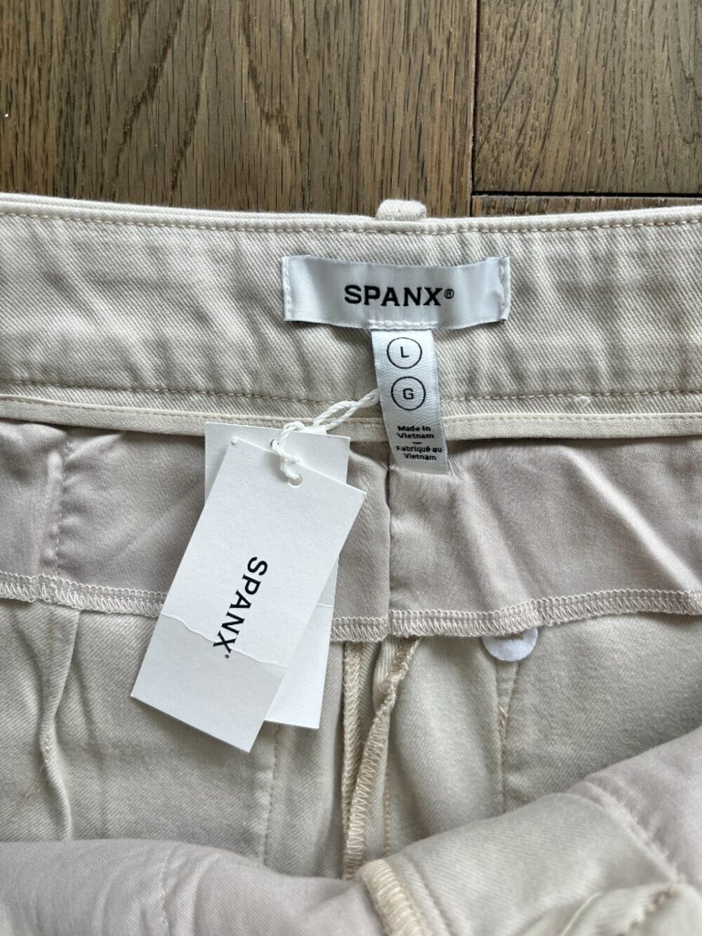 Spanx Stretch Twill Wide Leg Pants NWT Bone Petite Length Size L - Picture 4 of 9